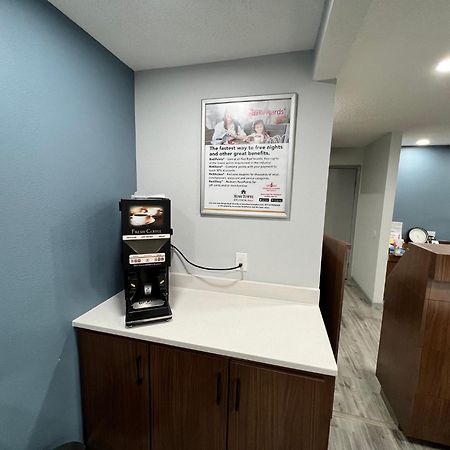 Hometowne Studios By Red Roof Florence, Ky-Cincinnati Airport エクステリア 写真